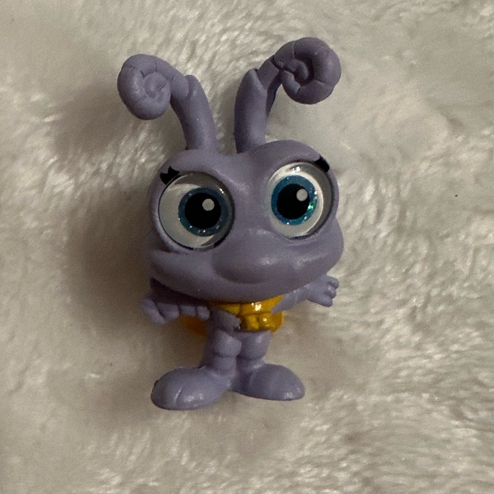 Disney Doorable Dot Bugs Life Character